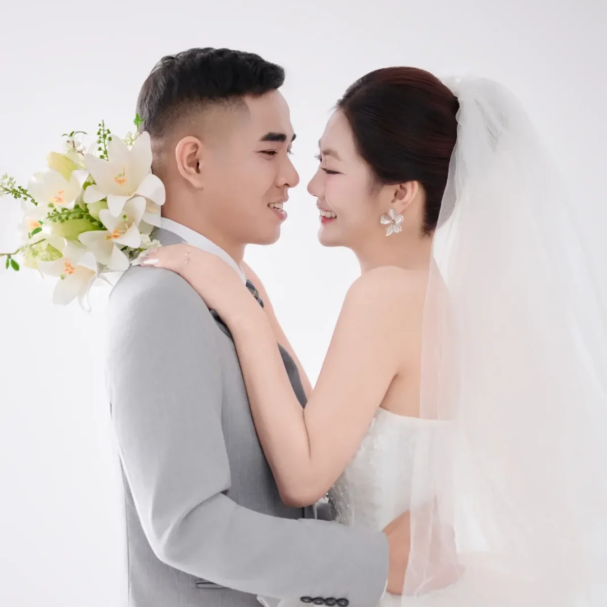 Văn Thiết & Hồng Nhung